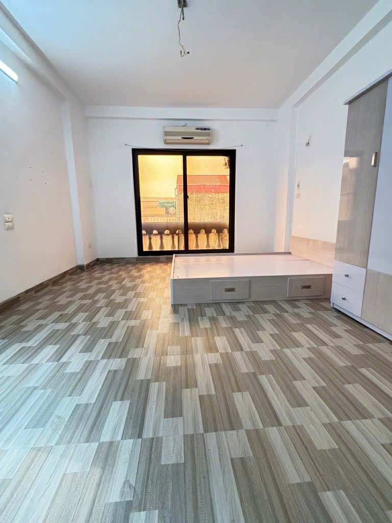 Vĩnh Hưng, Lĩnh Nam, Nhà 5 Tầng, 3 Ngủ, 1 Bước Ra Phố, Chỉ Hơn 5 Tỷ - Ảnh 2